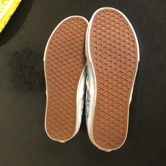 Vans casual shoes men's size 9 women's size10.5 swirly blues excellent condition - Picture 3 of 4